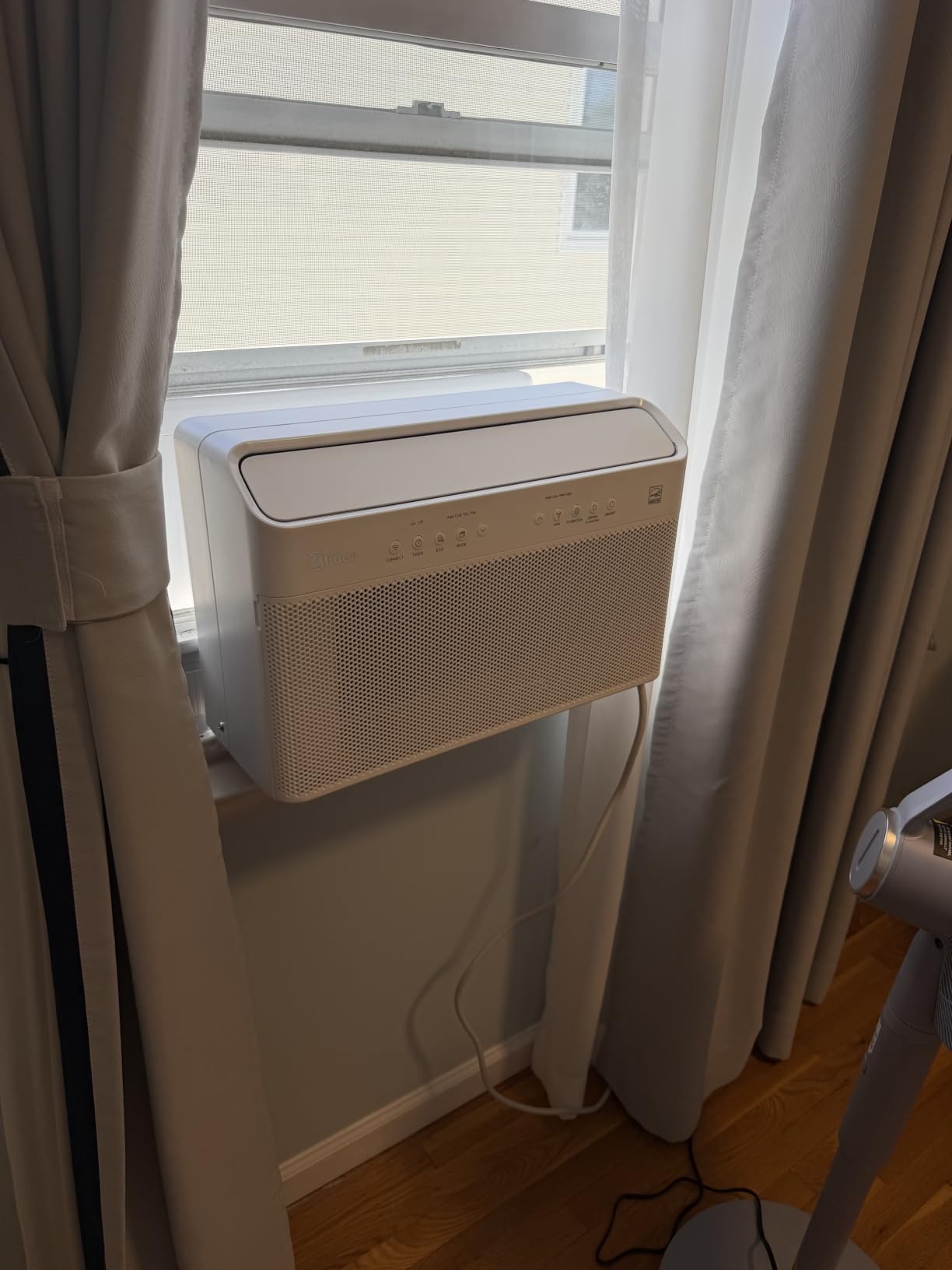 8,000 BTU U Shaped Smart Inverter Window Air Conditioner - Cools 350 Sq Ft, Ultra Quiet with Open Window Operation - Alexa/Google Assistant Compatible, 37% Energy Savings, Remote (2026 Edition) customer photo 1
