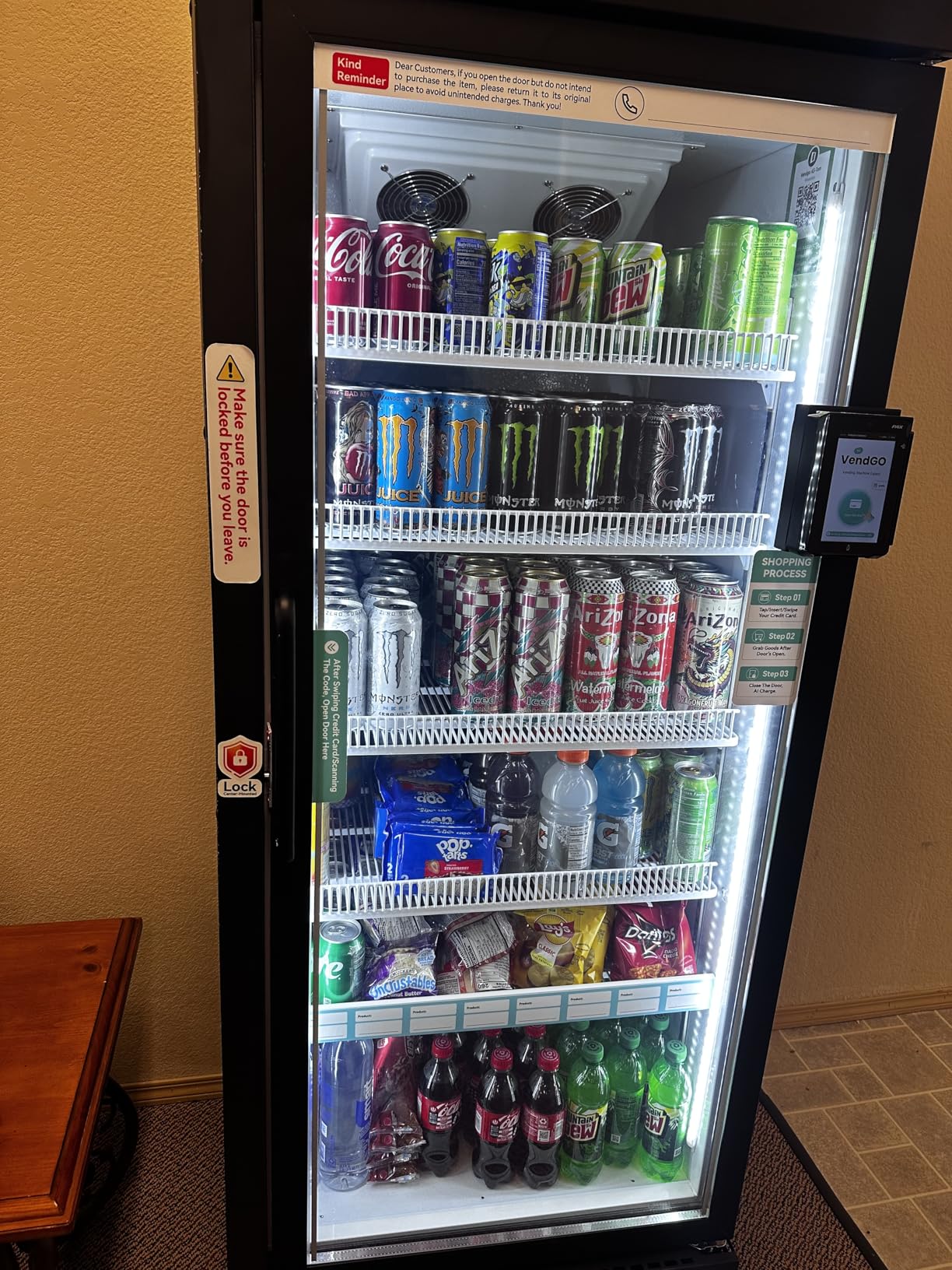 Smart Ai Vending Machine with Card Reader, Snack & Drink Combo, 6-Layer, 700 Can (300ml) Capacity, Refrigerated, Ai Visual Recognition & App Management, Vending Machines for Business customer photo 1
