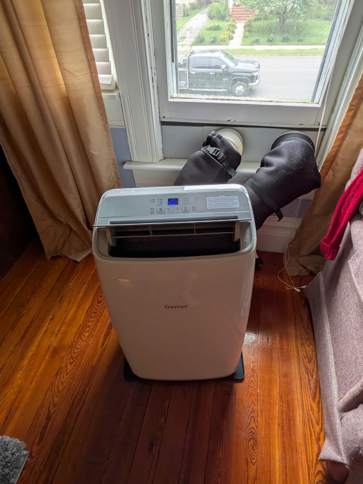 Gasbye Dual Hose Portable Air Conditioner, [2026 Upgraded] Full DC Inverter Compressor, Energy-Saving 13.0 CEER, Low Noise (45dB), Cools Room up to 550 Sq.Ft., Backlit Remote Control, 15,000BTU, White customer photo 1