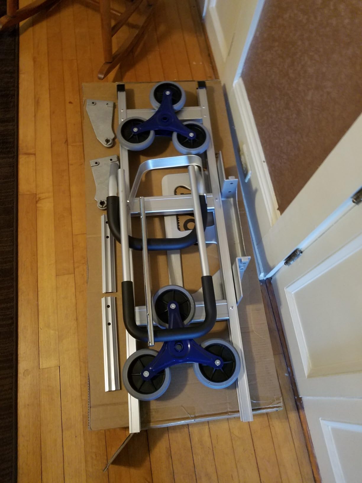 VEVOR Stair Climbing Dolly 460 lbs, Heavy-Duty Folding Trolley Cart for Stairs with Telescoping Handle, 6 Wheels & 2 Ropes, Stair Climber Dolly for Home, Groceries, Warehouse customer photo 1