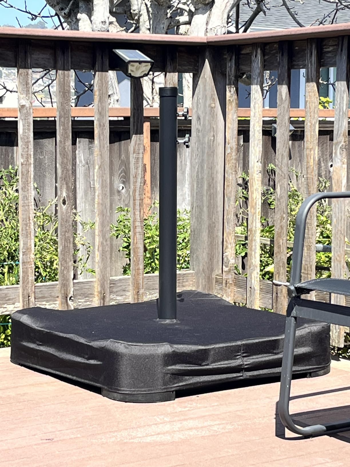 OLILAWN 10FT Cantilever Offset Patio Umbrella with Base Included, Outdoor Patio Umbrella, Fade-Resistant Yarn-Dyed Canopy with PU Coating, 360 Rotation & Infinite Tilt, Heavy duty 8-Rib Steel Frame for Patio, Pool, Deck, Backyard, Beige customer photo 2