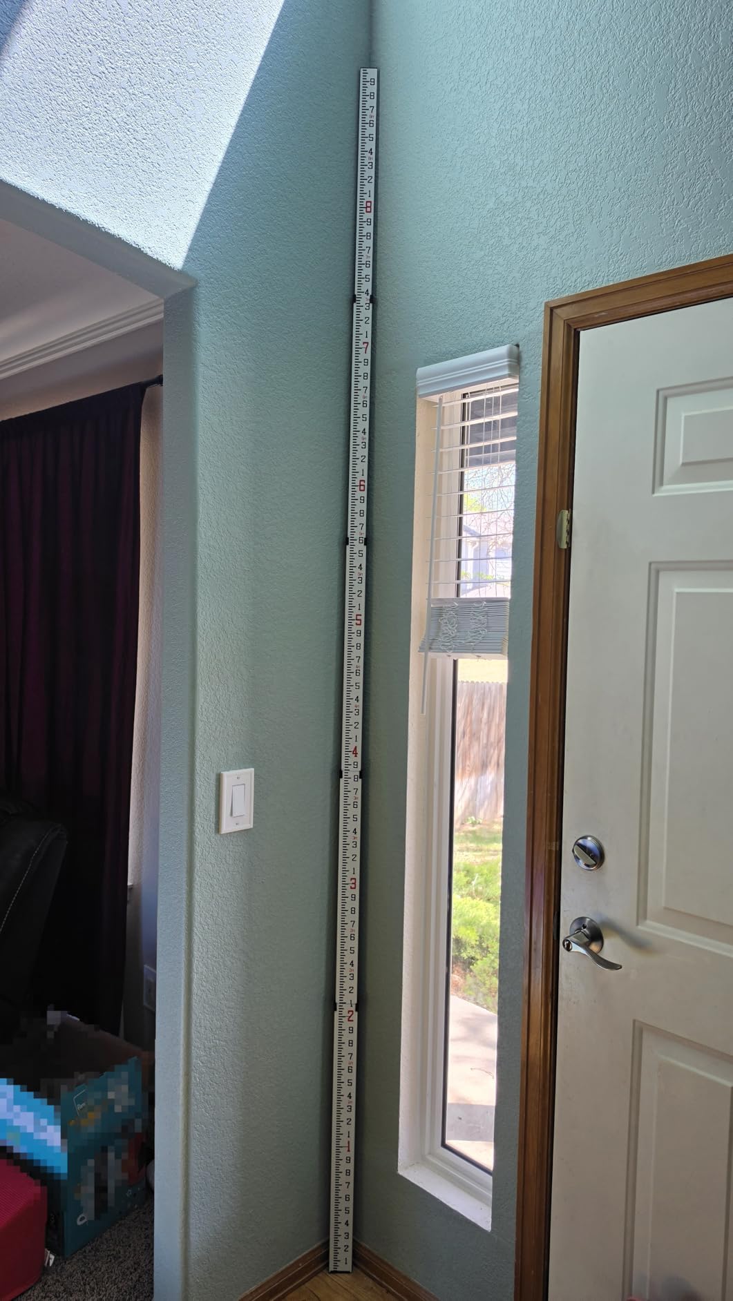 Huepar 9 - Foot Aluminium Grade Rod -10ths 4 Telescopic Sections with Bubble Level - Waterproof Soft Carrying Bag Included GR3 customer photo 1