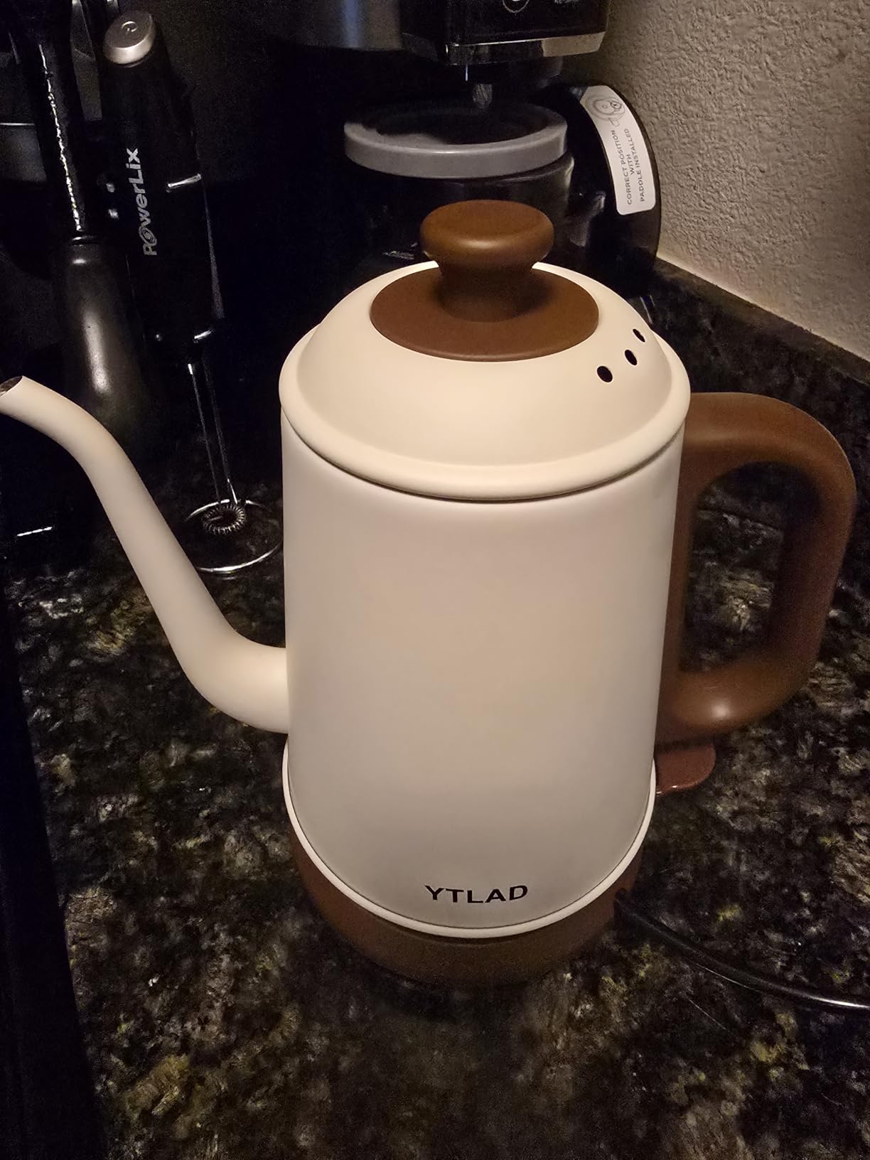 Gooseneck Electric Kettle 1L, 1000W Fast Boiling for Pour-Over Coffee & Tea, 304 Stainless Steel BPA-Free, Precise Flow Spout, Auto Shut-Off & Boil-Dry Protection, Retro Style (White) customer photo 2