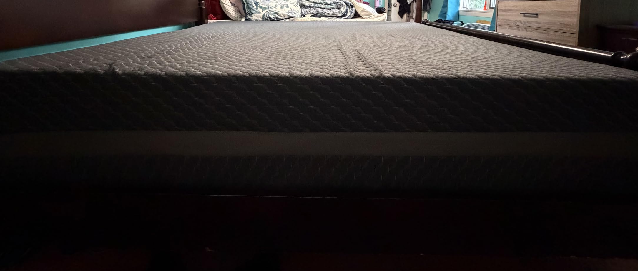 Novilla 14 Inch Queen Size Mattress, Queen Gel Memory Foam Mattress with Green Tea-Infused Foam for Pressure Relief, Body Contouring, & Balanced Support, Breathable Side Panel, Mattresses in a Box customer photo 2