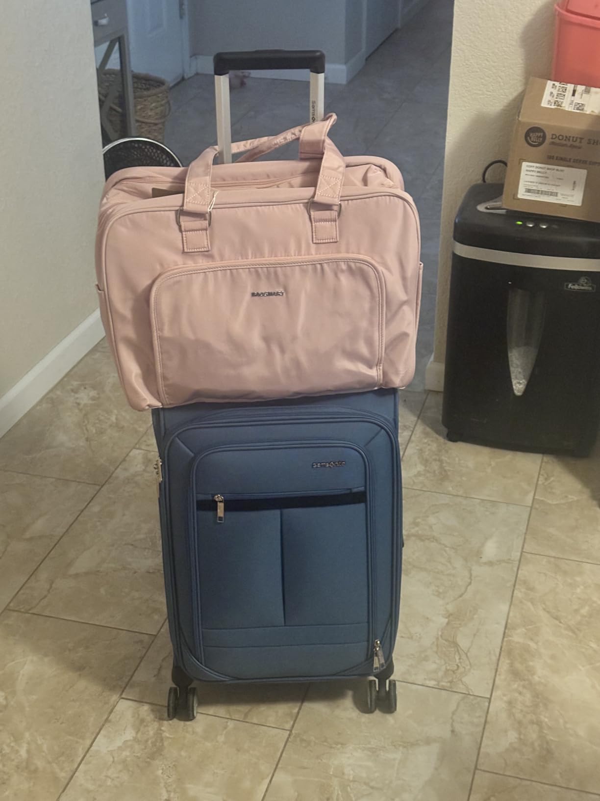 Samsonite Soft-Sided 29-Inch Lightweight Large Checked Expandable Element Suitcase - Black customer photo 1