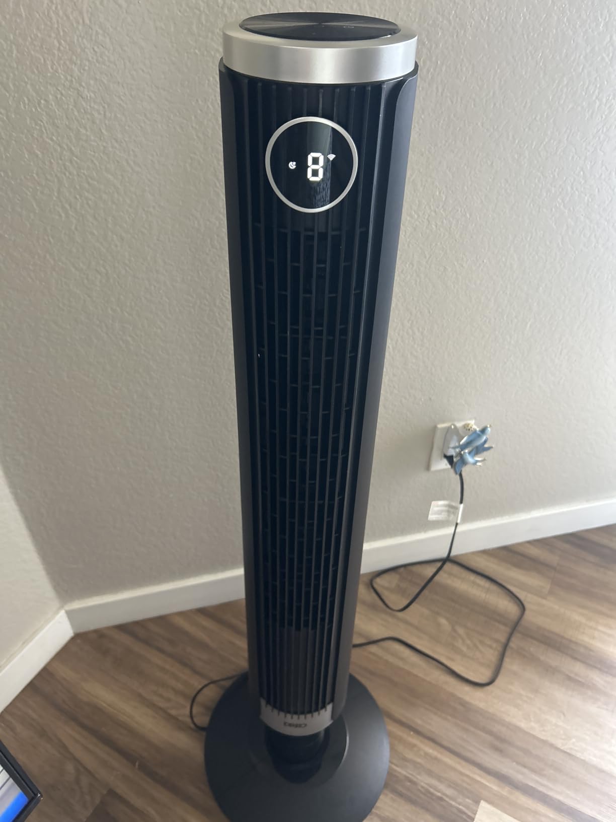 DREO Smart Tower Fan for Bedroom, 40''-45'' Adjustable Height, 28 ft/s Velocity, DC Motor, 9 Speeds, 4 Modes, 90°Oscillating, Standing Fan, 20dB Quiet, 12H Timer for Home, Office, Google/Alexa, Black customer photo 1