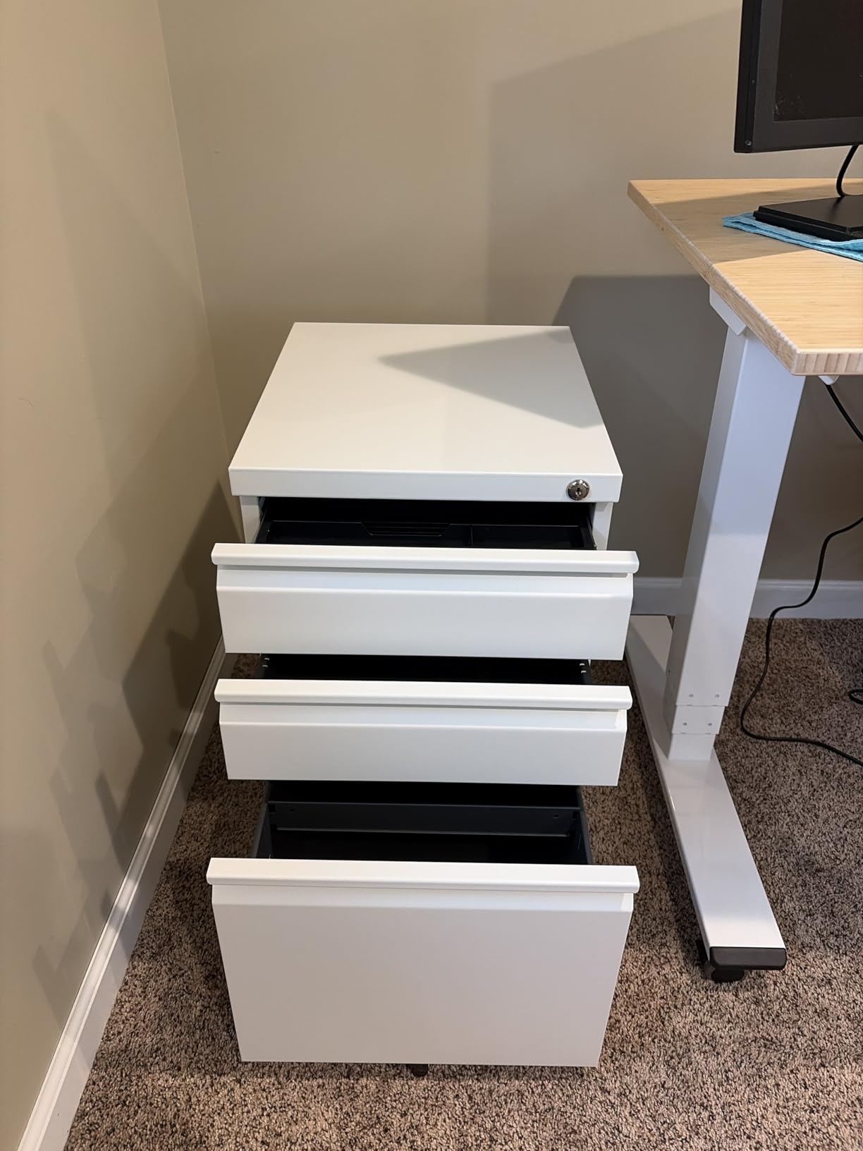 DEVAISE Metal Lateral File Cabinet with Lock, 3 Drawer Filing Cabinet for Legal/Letter/A4/F4 Size, Storage Cabinet for Home Office School, Assembly Required, 16