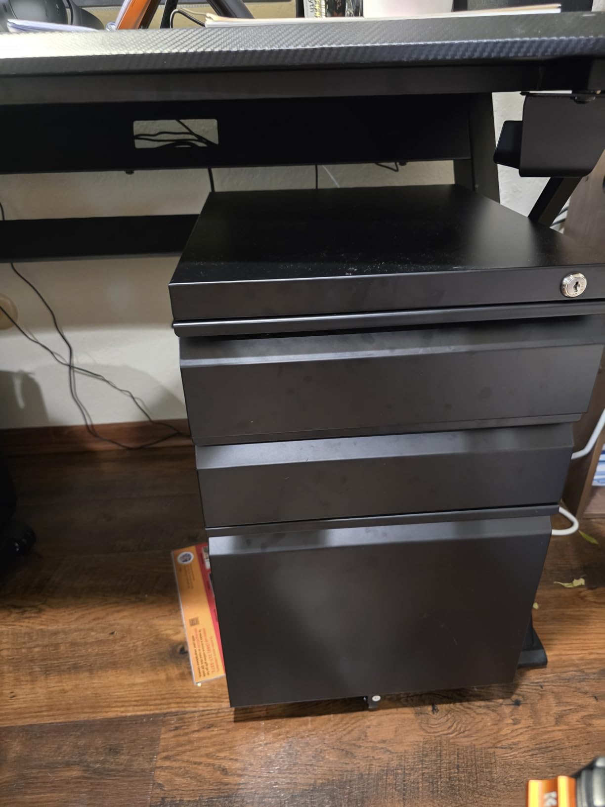 DEVAISE Metal Lateral File Cabinet with Lock, 3 Drawer Filing Cabinet for Legal/Letter/A4/F4 Size, Storage Cabinet for Home Office School, Assembly Required, 16