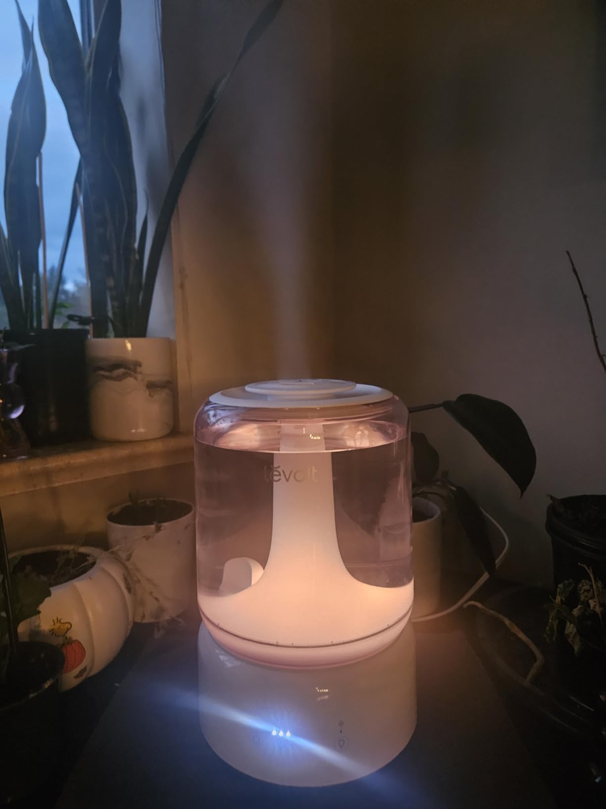 LEVOIT Humidifiers for Bedroom, 4.2L Top Fill for Large Room with 42H Runtime, Dishwasher Safe Design Easy to Clean, 21dB Quiet Cool Mist for Baby, Plants, Night Light, Essential Oil Diffuser, White customer photo 2