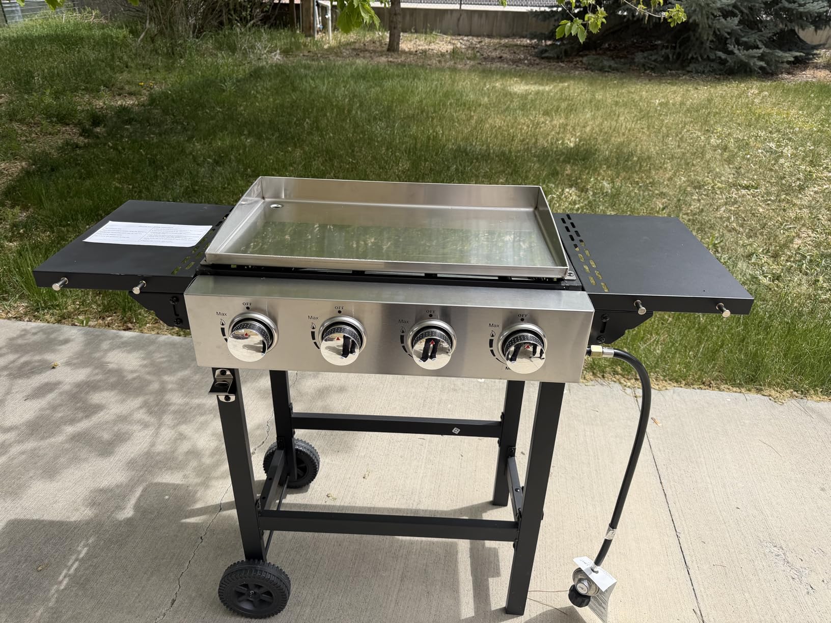 4-Burner Flat Top Grill with Folding Side Tables, Outdoor Griddle Grill with Storage Cover, 40,000 BTU Flat Grill with Stainless Steel Cooking Surface for BBQ, Camping, Tailgating customer photo 1
