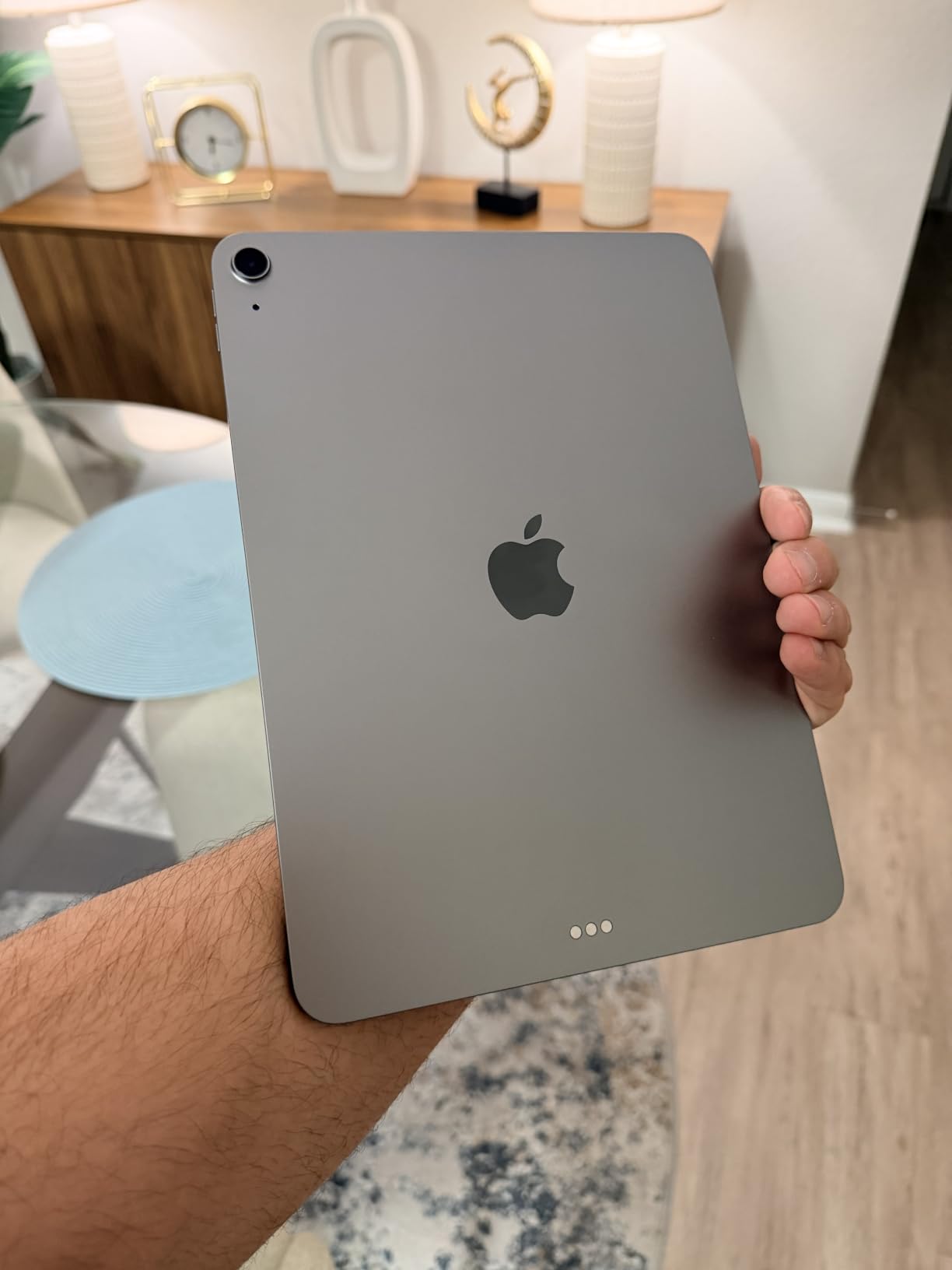 iPad Air 11-inch (M4): Liquid Retina Display, 128GB, Wi-Fi 7 with Apple N1, Blue customer photo 1
