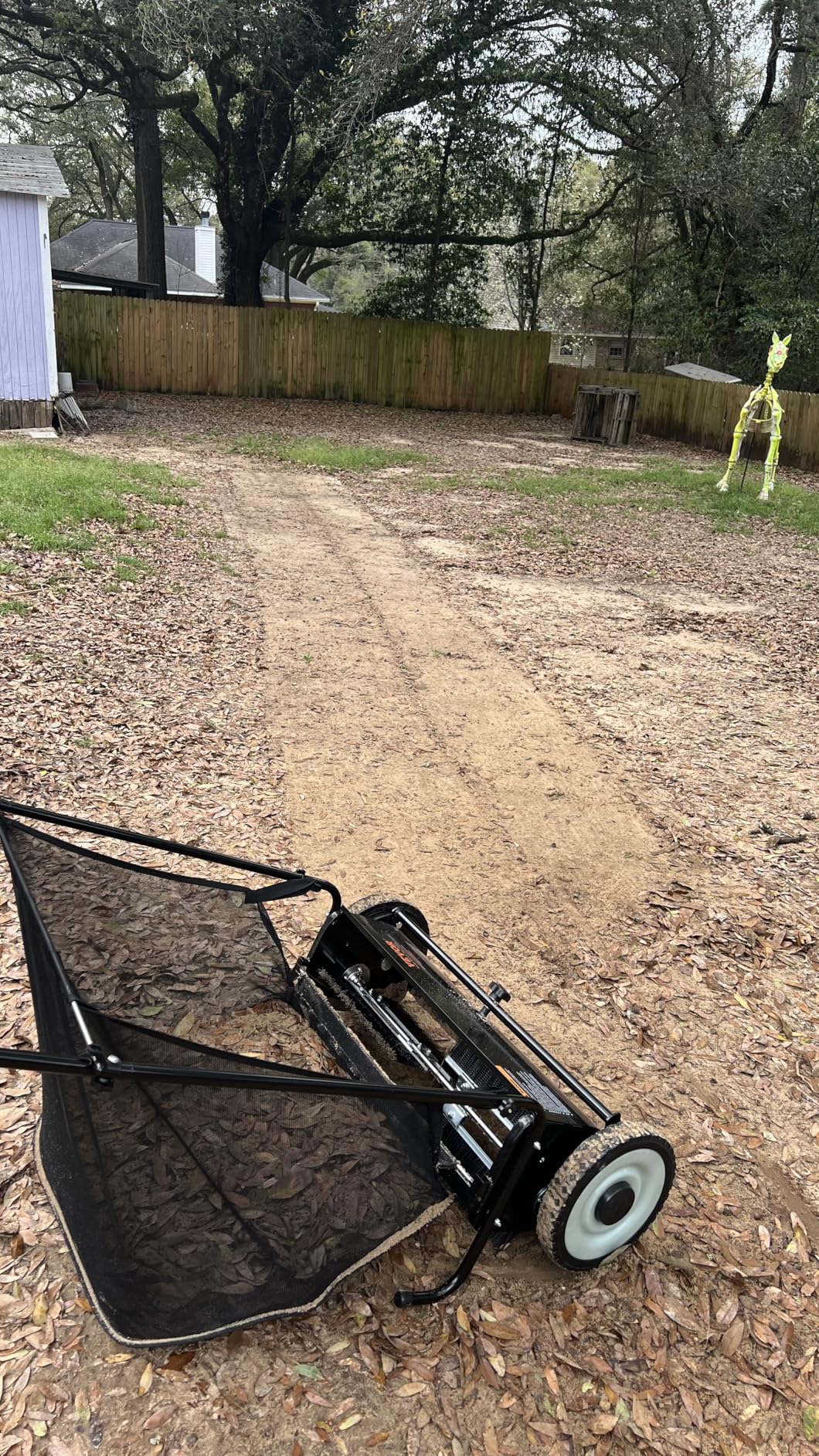 VEVOR Push Lawn Sweeper, 26 in Leaf & Grass Collector with 7 cu. ft. Hopper Bag, Adjustable Brush Height & Spinning Brushes, Heavy Duty Yard Sweeper with Rubber Wheels for Leaves Grass Cleanup customer photo 1