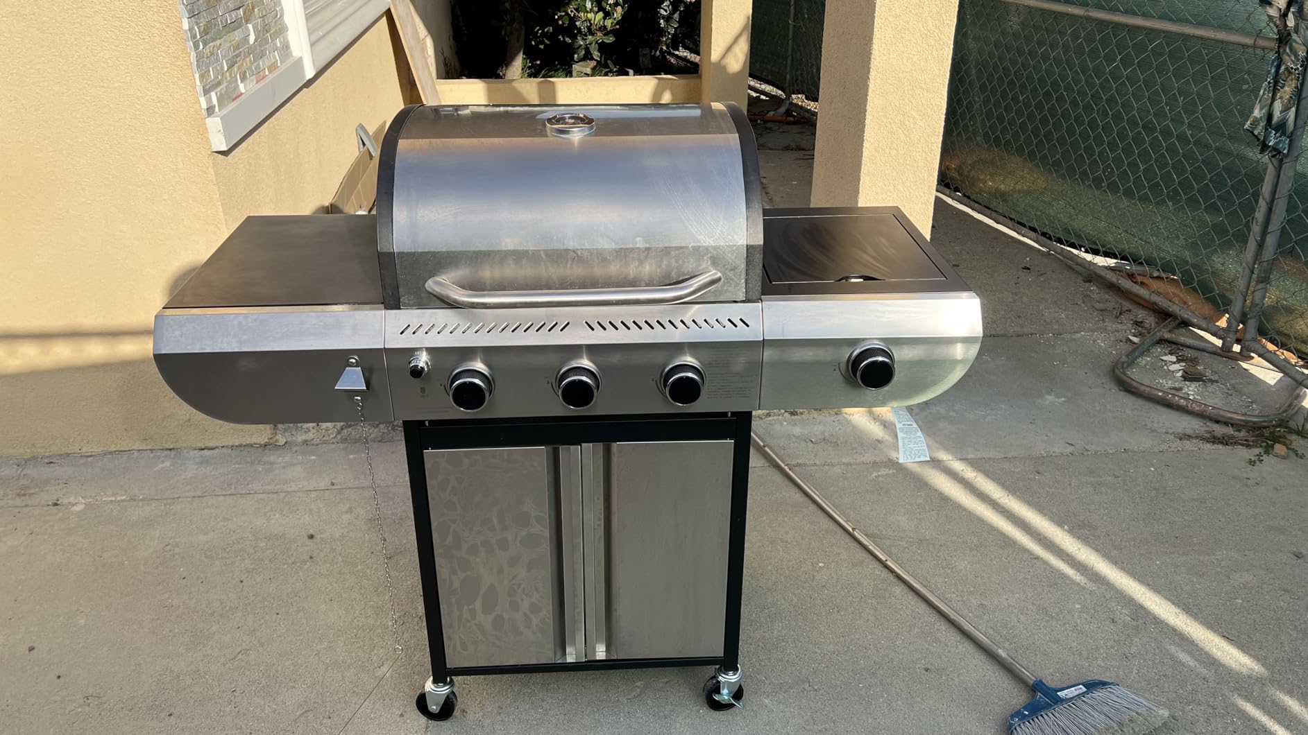 3-Burner Propane Gas Grill with Side Burner, 34,000 BTU Stainless Steel BBQ Grill - Heavy-Duty Porcelain-Enameled Grates for Patio and Outdoor Cooking customer photo 1