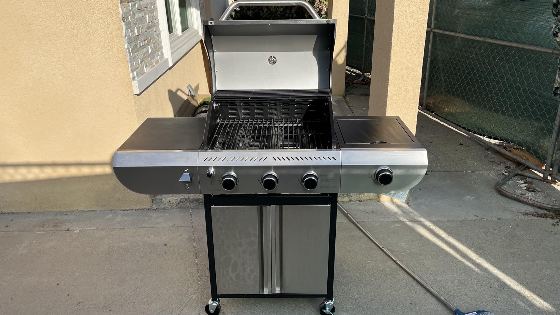 3-Burner Propane Gas Grill with Side Burner, 34,000 BTU Stainless Steel BBQ Grill - Heavy-Duty Porcelain-Enameled Grates for Patio and Outdoor Cooking customer photo 2