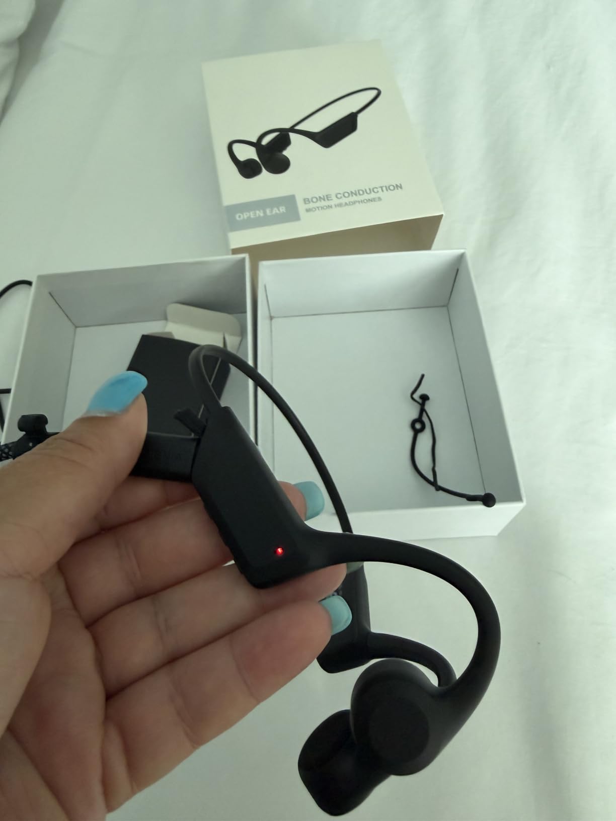 New Waterproof Open-Ear Bone Conduction Headphones - Bluetooth 6.0, 10-Hour Battery Life, Ultra-Light Wireless Headset with Stable Connection, Ideal for Running, Cycling, Workout, Hiking customer photo 1
