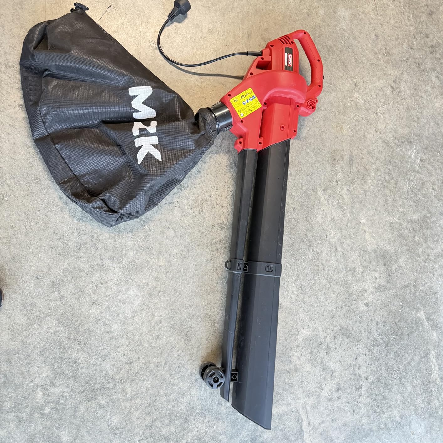 MZK 3 in 1 Electric Leaf Blower Corded, Leaf Vacuum and Leaf Mulcher, 460 CFM, 167 MPH Airflow, Corded Blowers with 40L Leaf Collection Bag for Yard, Garden, LB60C customer photo 1