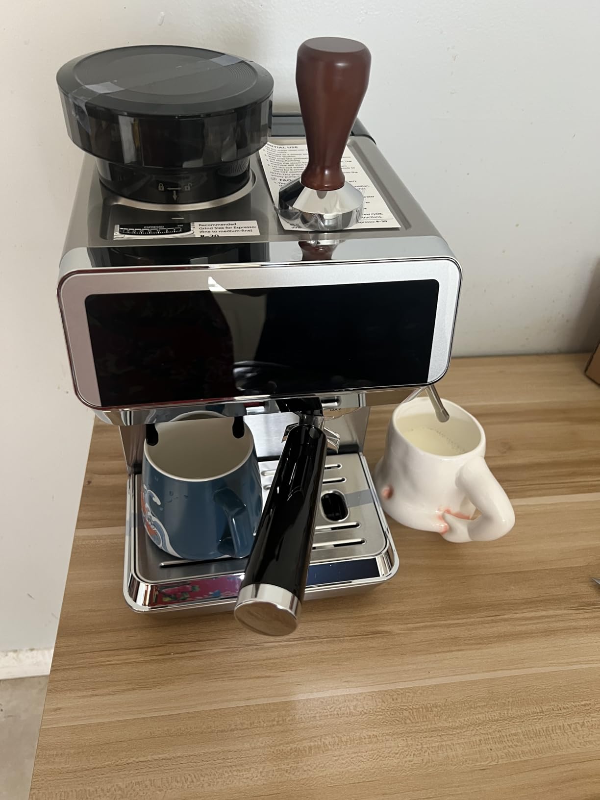 AMZCHEF Espresso Machine With Grinder, 190F-201F Temp Control Coffee machine with 44 Grind Setting, Milk Frother, Touch Screen, Cold Brew, Silver customer photo 2