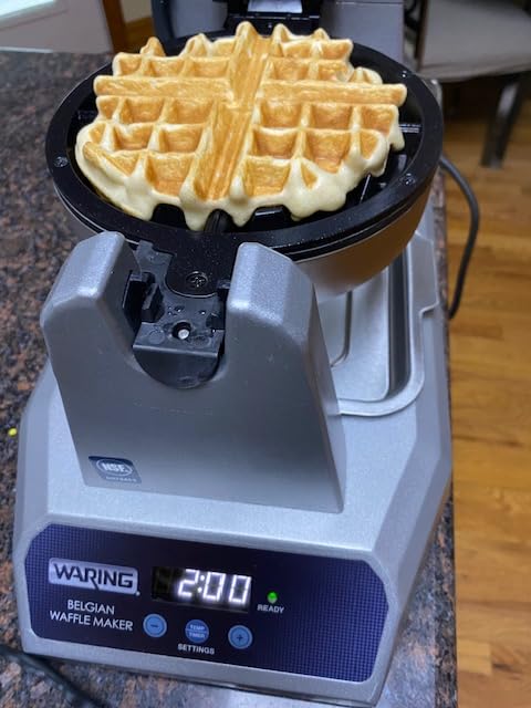 Waring Commercial Belgian Waffle Maker, 25 Waffles per Hour, Automatic Countdown Timer, Rotary Feature for Even Baking, Triple-Coated Nonstick Plates, NSF Certified, WW185X customer photo 1