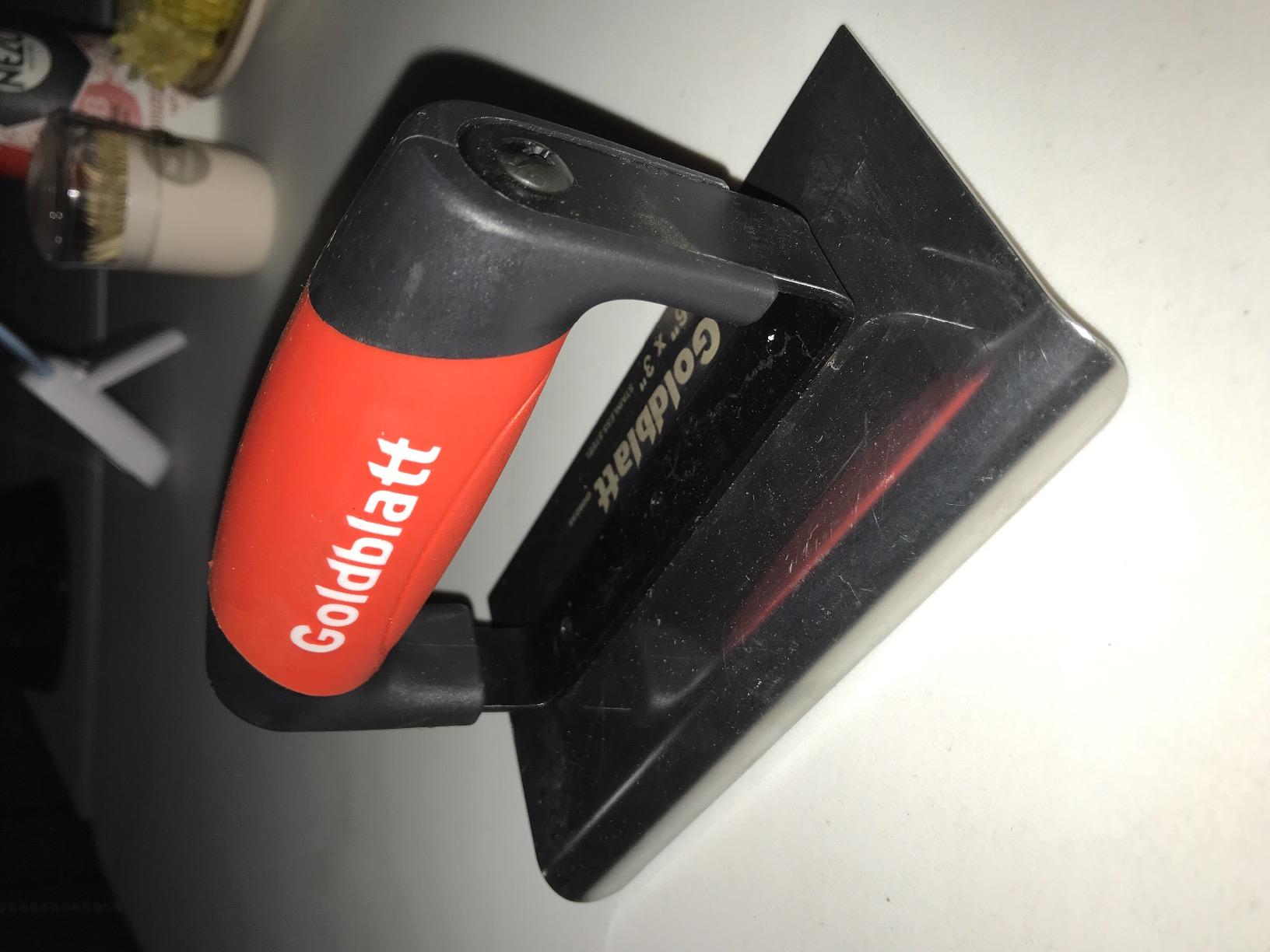 MARSHALLTOWN Curved Concrete Edger, 6 x 3 High Carbon Steel Blade, 1/2 Lip x 3/8 Radius, Made In The USA, 136D customer photo 1
