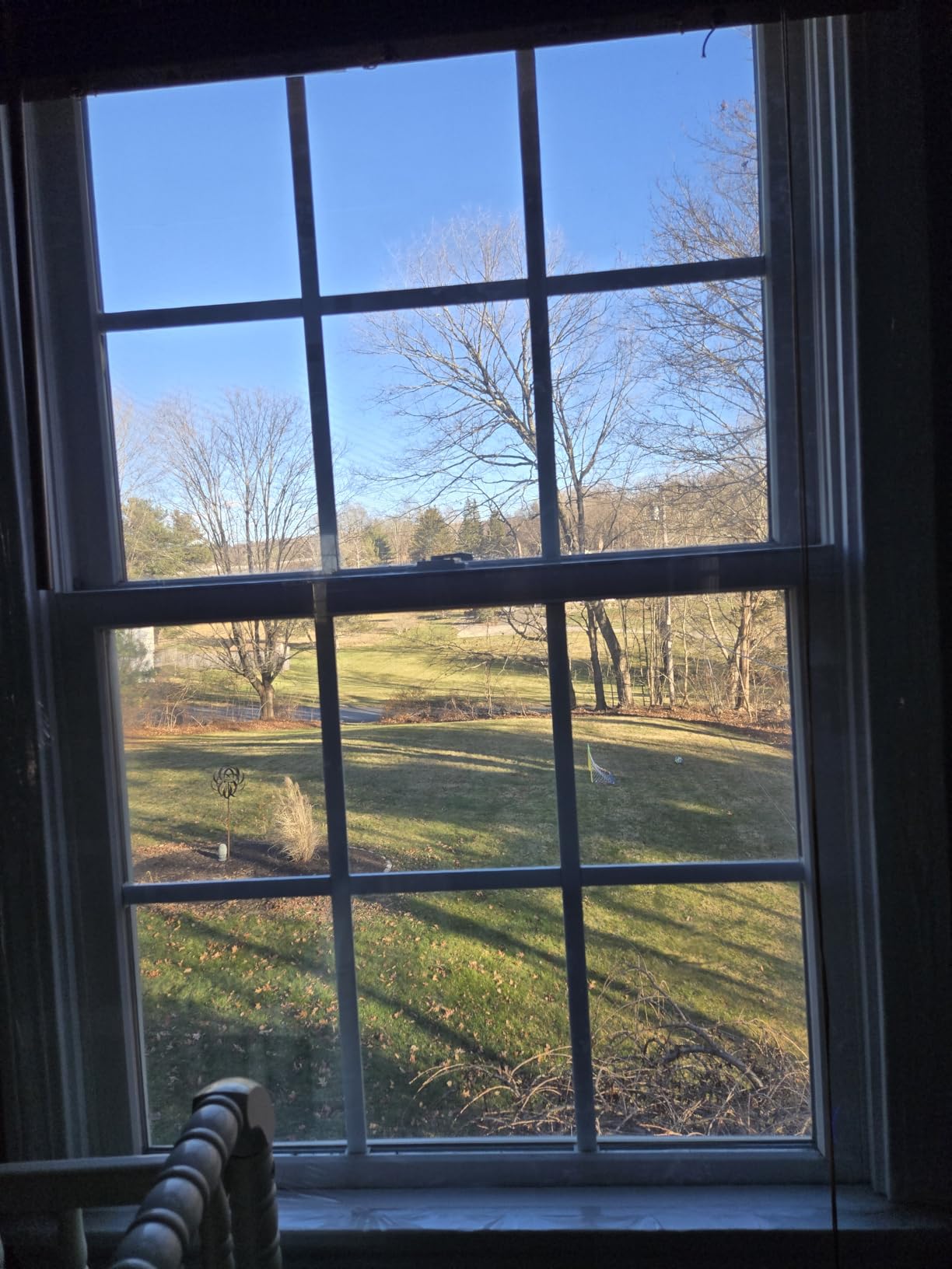 3M Indoor Window Insulation, Insulator Kit for 5 Windows 3ft x 5ft, Keeps Cold Air Out and Warm Air In, Includes Heat Shrink Window Film and Scotch Window Film Mounting Tape (2141W-6) customer photo 1