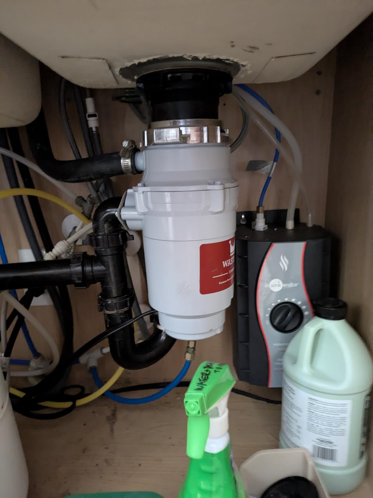 Waste King Garbage Disposal for Kitchen Sink with Power Cord, Food Waste Disposer, L-8000 customer photo 1