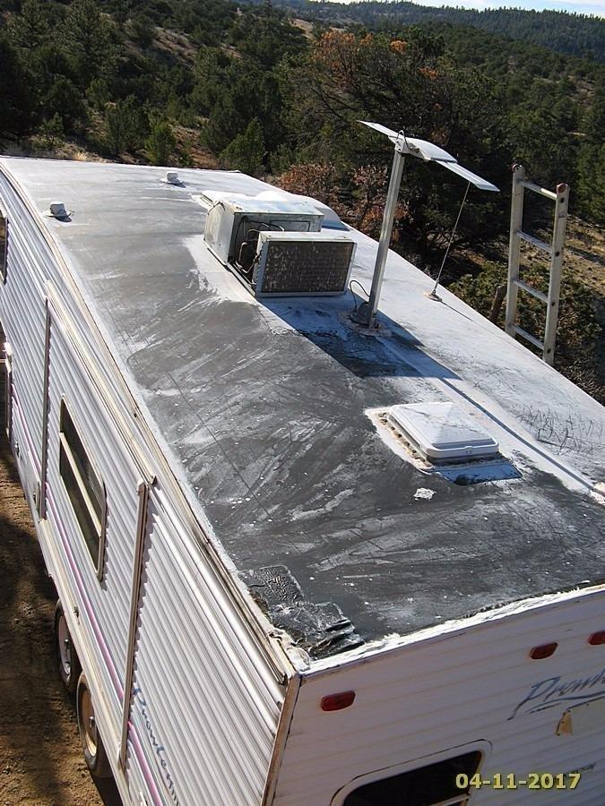 Heng's Industries 1 Gallon White Silicone Roof Coating GR1600-1 customer photo 2