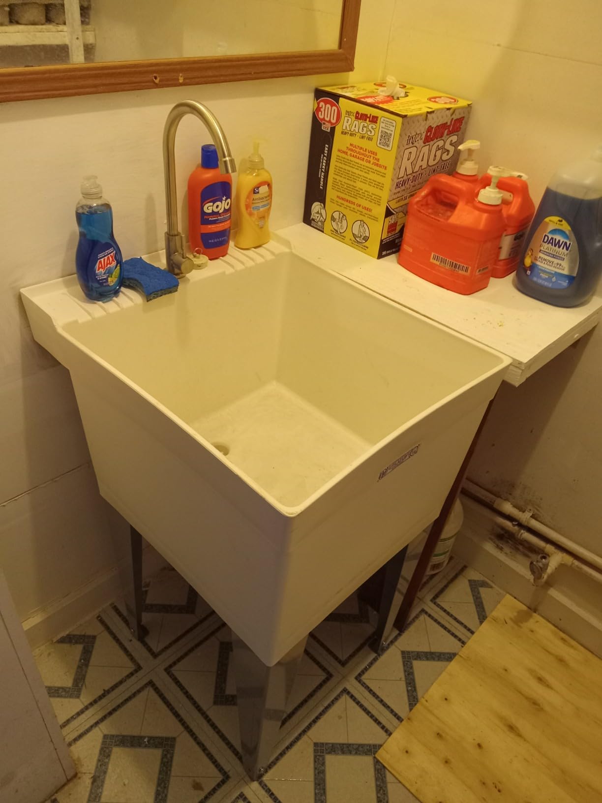 EZ-FLO El Mustee 19F Utilatub 18-Gallon Floor-Mount Laundry/Utility Tub, 34 X 20 X 24 In, White customer photo 1