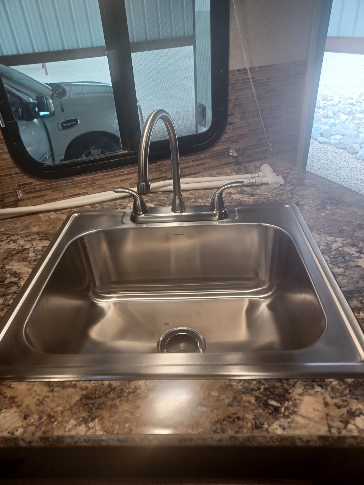 Houzer Stainless Steel 2522-8BS3-1 Glowtone Series Kitchen Sink - 25