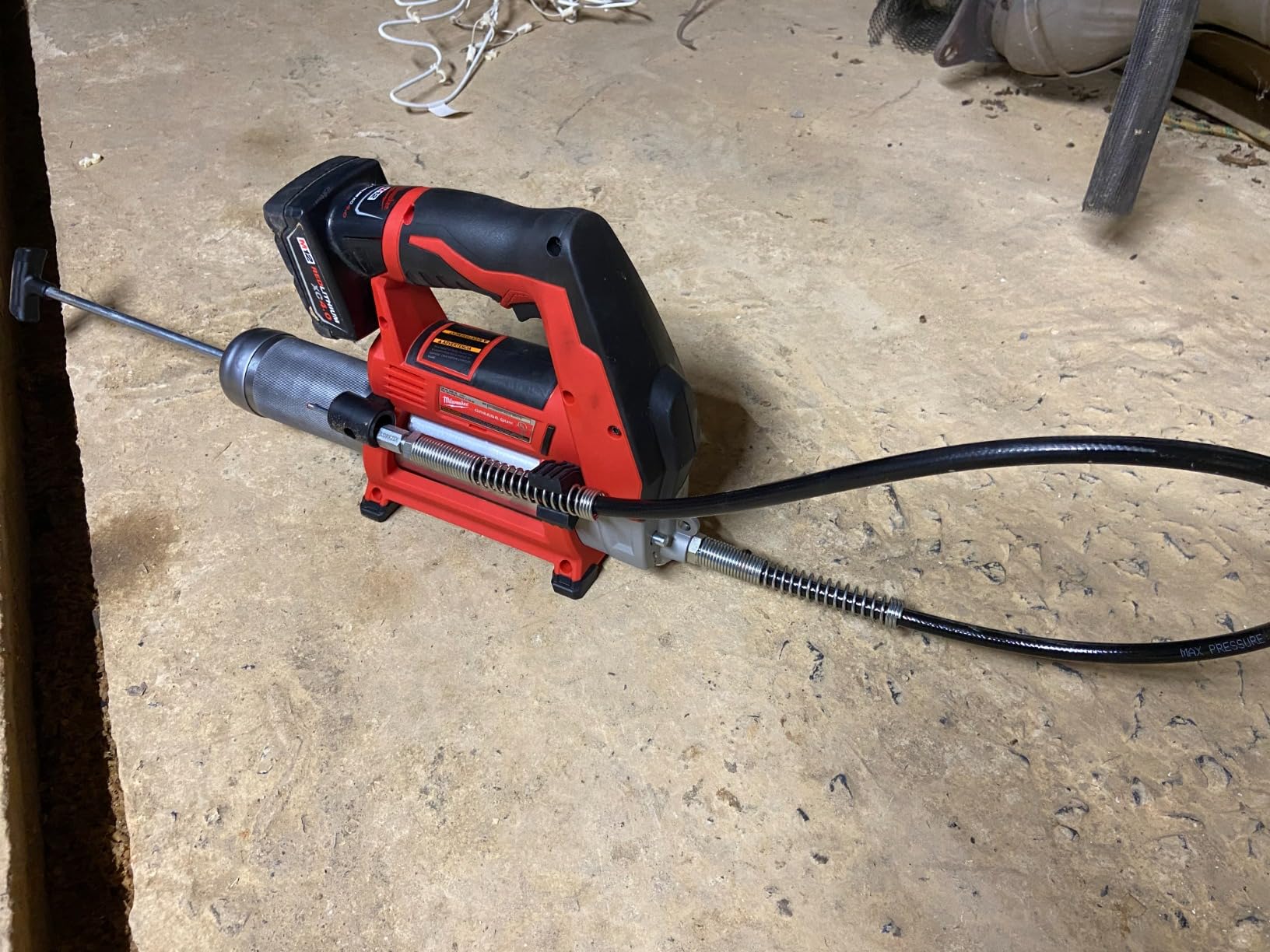 Milwaukee Bare-Tool Milwaukee 2446-20 M12 12-Volt Cordless Grease Gun (Tool Only, No Battery) customer photo 2