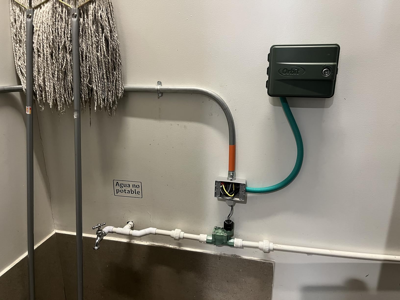 Orbit 57896 6-Station Outdoor Swing Panel Sprinkler System Timer customer photo 2