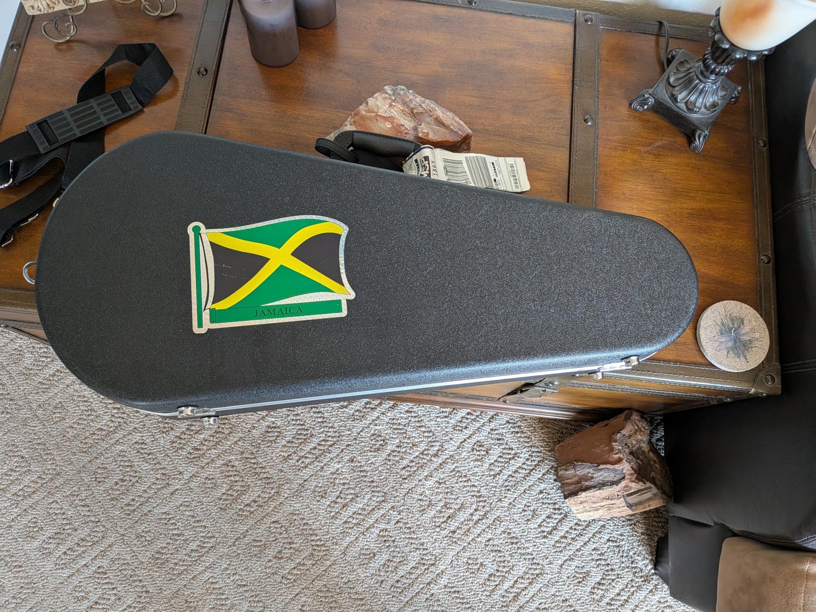 Gator Cases Deluxe ABS Molded Case for Mandolins; Fits Both 'A' and 'F' Style Mandolins (GC-Mandolin) customer photo 2