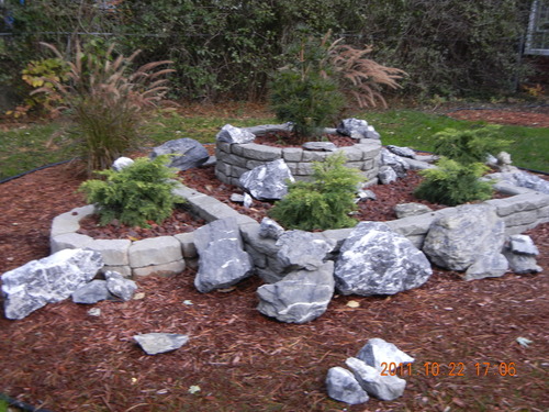 RTS Home Accents Rock Lock Interlocking Landscape Edging and Border System, Straight Section With Spikes, 4-Feet Long (Pack of 4) customer photo 2