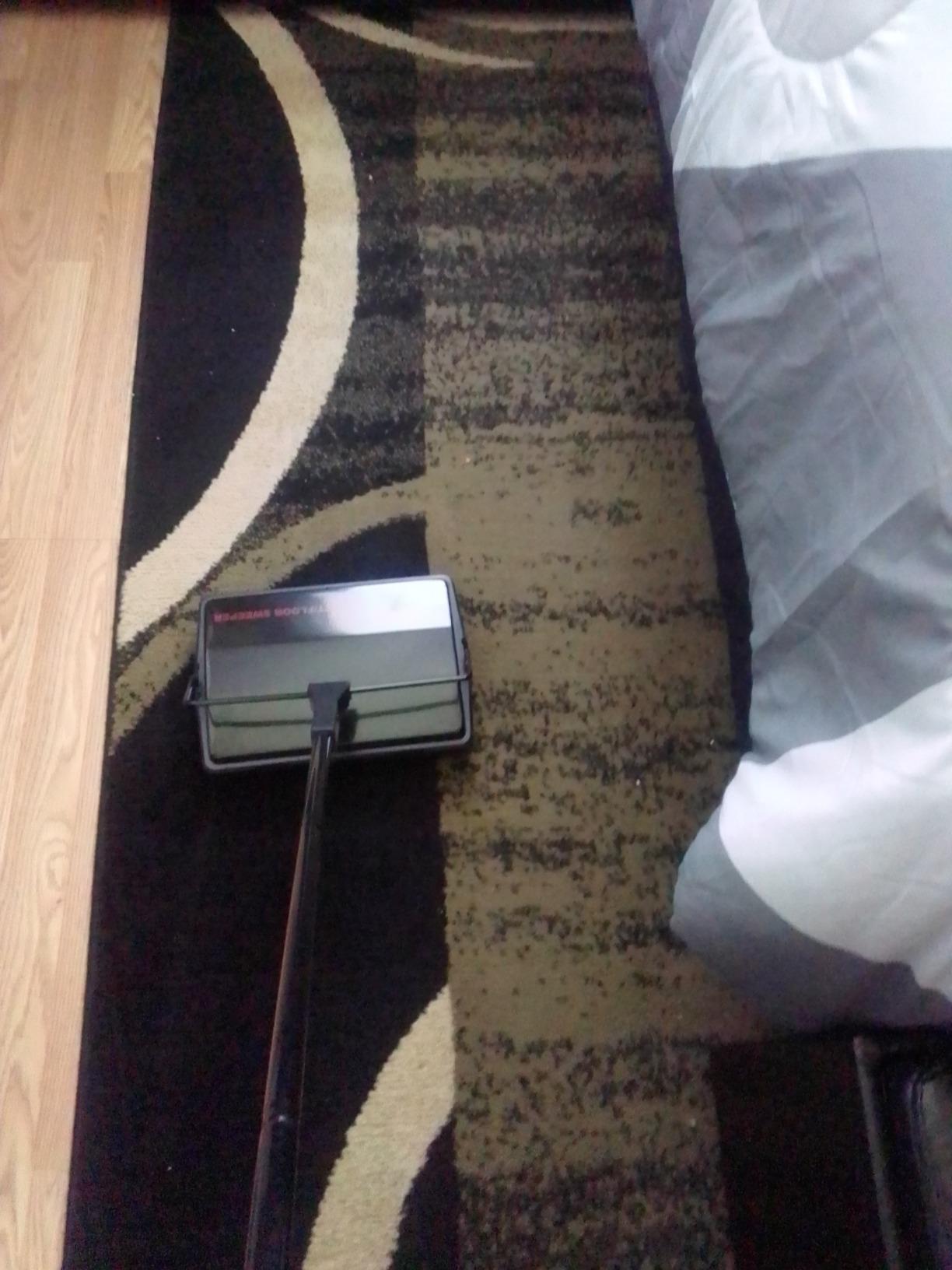 Winco Steel Carpet/Floor Sweeper, Medium, Black | Multi-surface cleaning, Silent operation customer photo 2