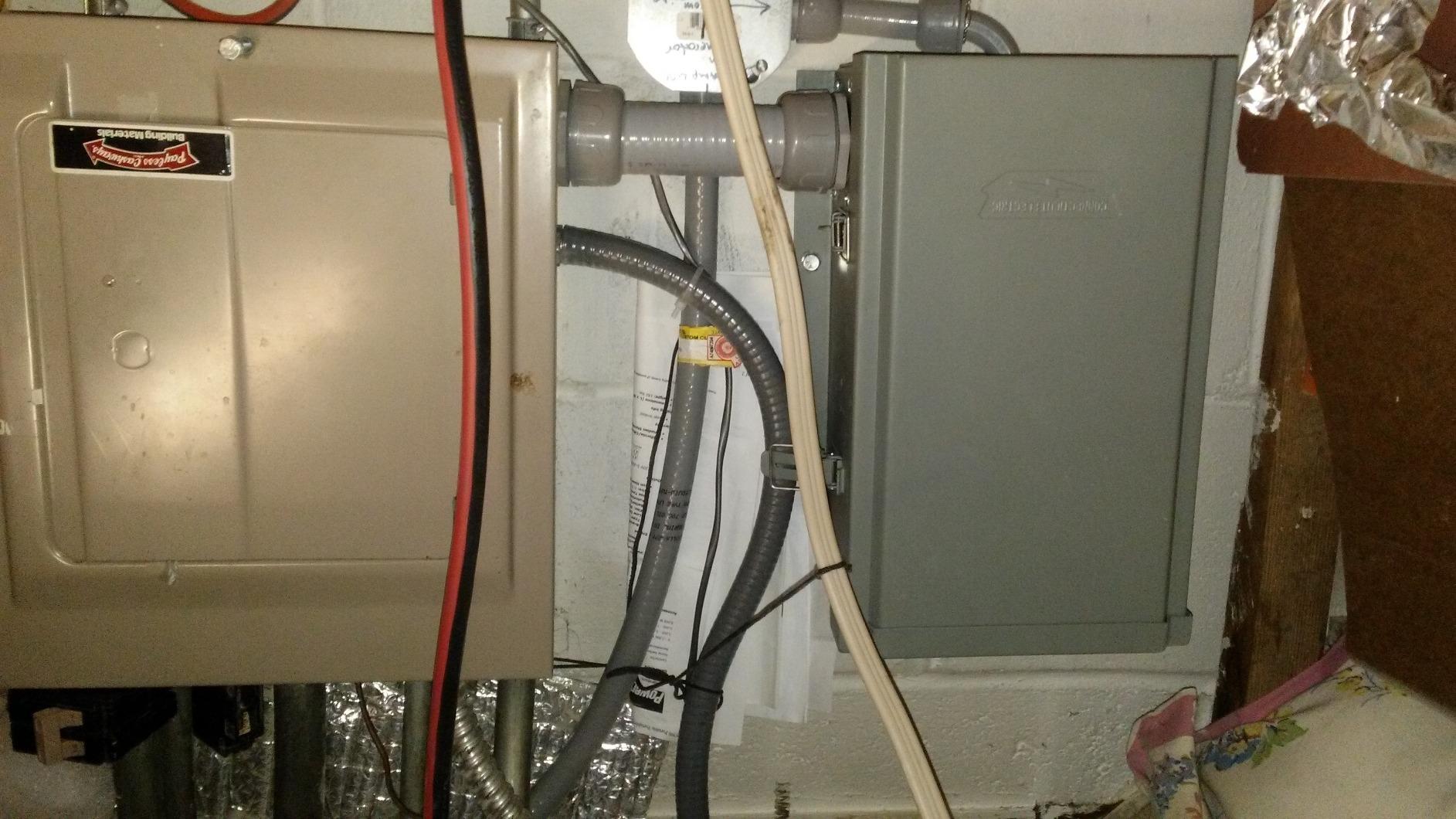 Connecticut Electric EmerGen Transfer Switch Kit - 30 Amp, 10-Circuit, 10-Foot Cord, 7500 Watts, for Generator customer photo 2