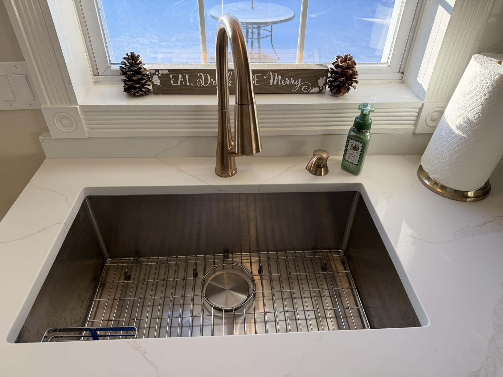 Ruvati 30-inch Rounded Corner Undermount Kitchen Sink Single Bowl - 16 Gauge Stainless Steel Kitchen Sink with Accessories and Brushed Finish, Easy-to-Clean - RVH7300 customer photo 1