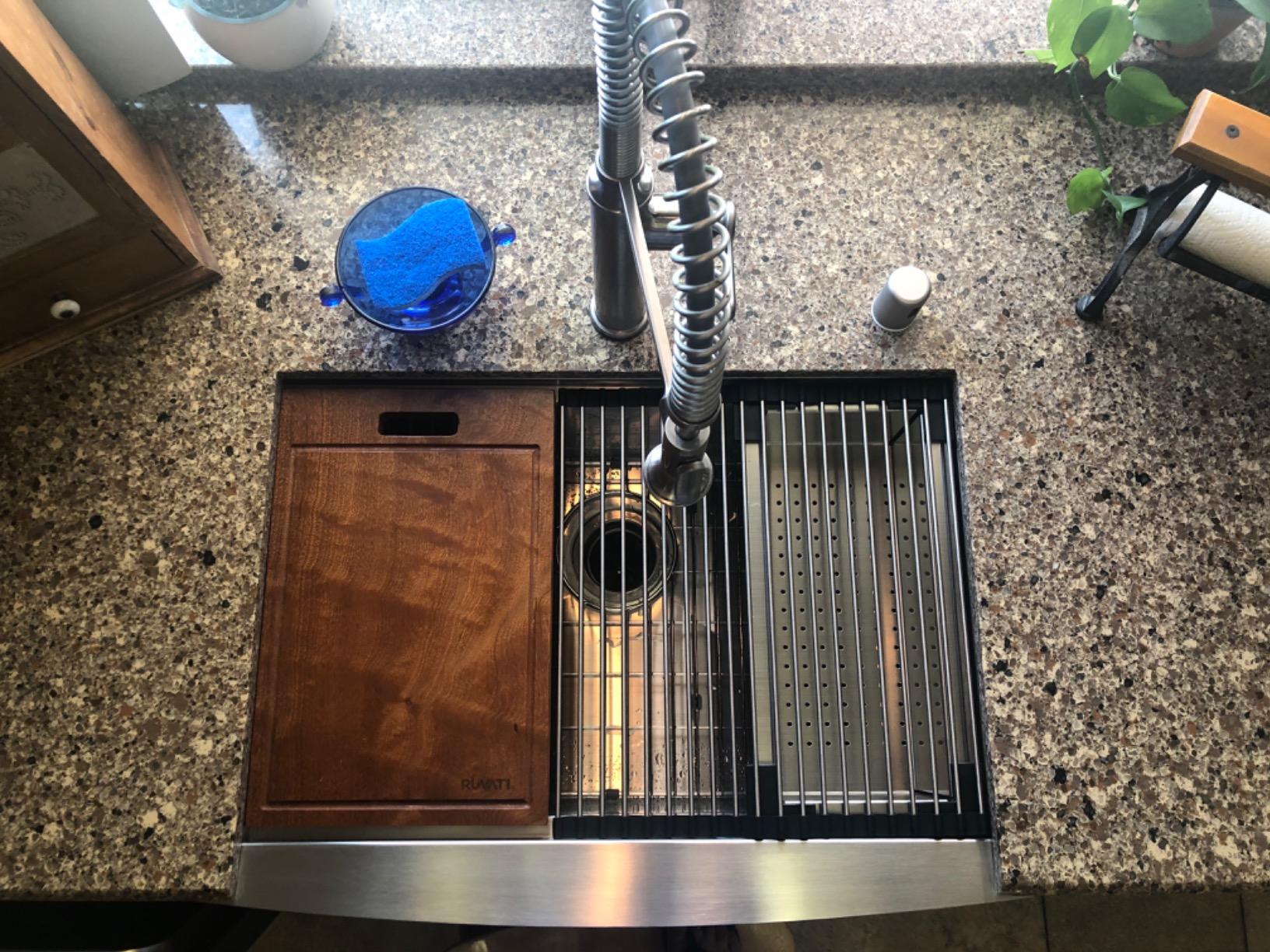 Ruvati 33-inch Apron-front Workstation Farmhouse Kitchen Sink - 16 Gauge Stainless Steel Single Bowl - RVH9200 customer photo 2