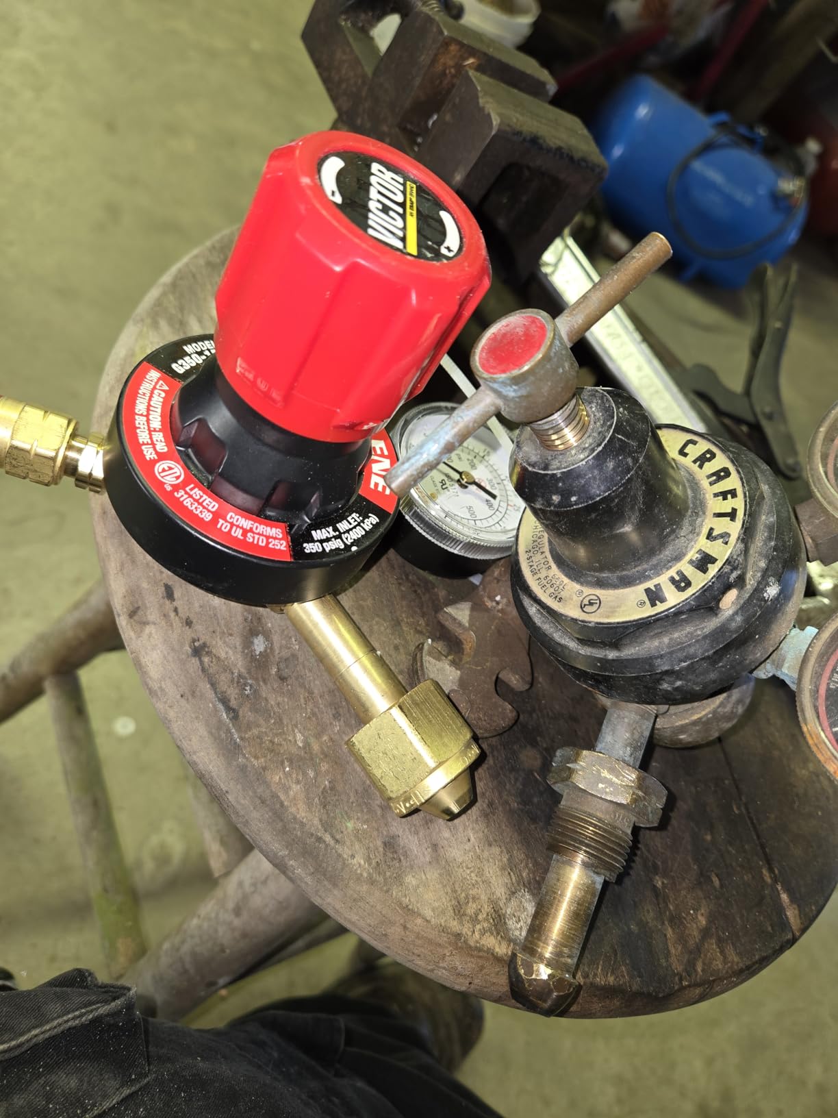 ESAB Victor Technologies 0384-2691 Medalist 350 System Heavy Duty Cutting System, Acetylene Gas Service, G350-15-300 Fuel Gas Regulator customer photo 1