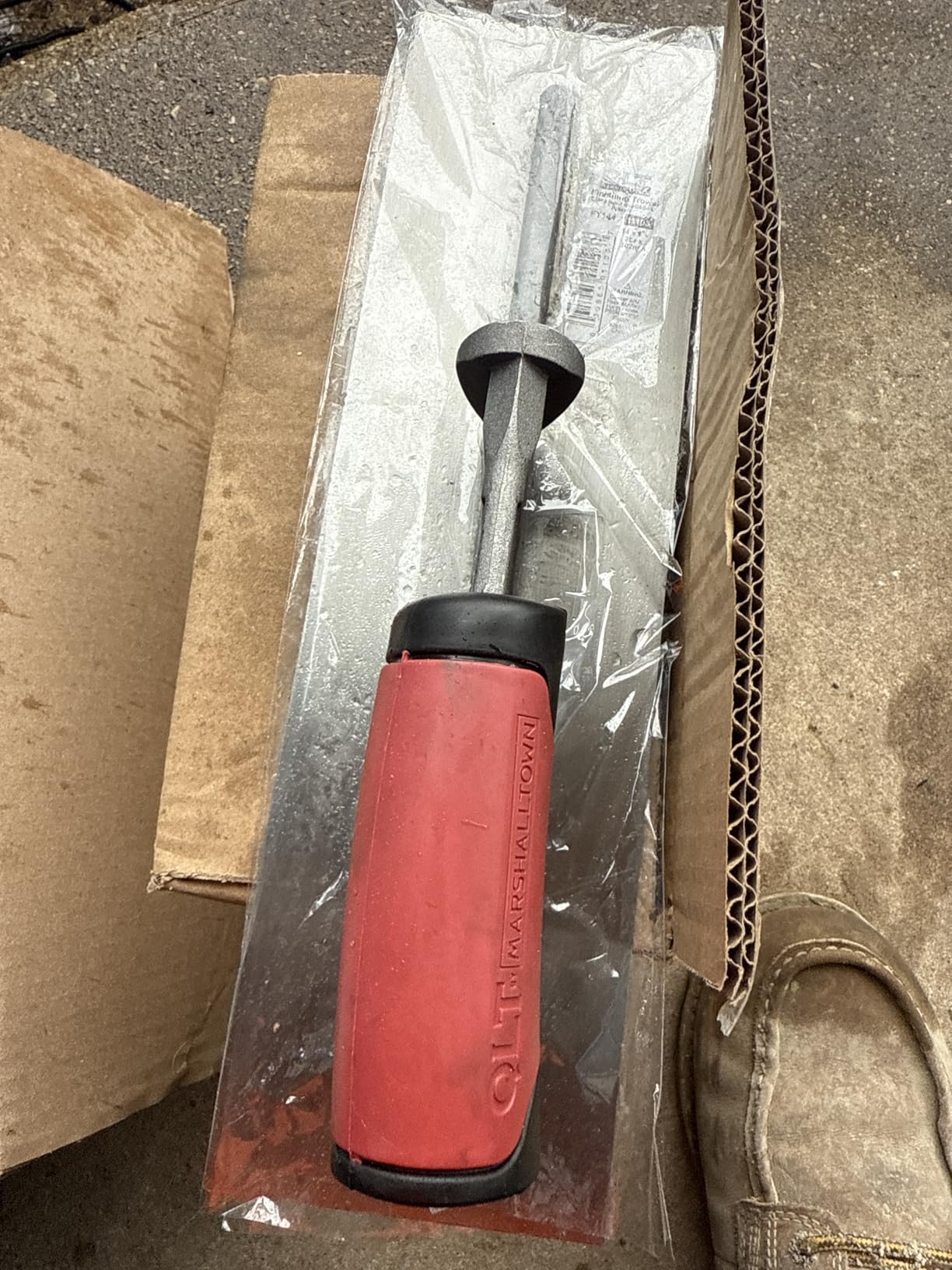 MARSHALLTOWN QLT Concrete Finishing Trowel, 16 x 4 Inch, Cement Trowel | Carbon Steel Blade, Soft Grip Handle, Cast Aluminum Mounting, Square Shank, for Concrete and Drywall, FT164 customer photo 1