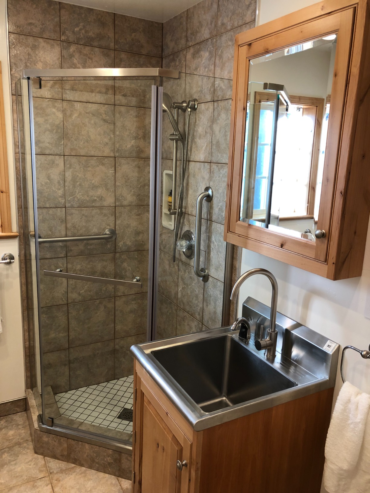 DreamLine Prism 34 1/8 in. x 72 in. Frameless Neo-Angle Pivot Shower Enclosure in Brushed Nickel, SHEN-2134340-04 customer photo 1