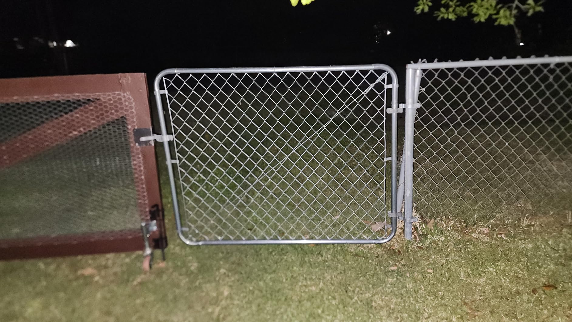 Adjust-A-Gate Chain Link Walk Gate Kit with Round Frame, Fit-Right, 6'H - Heavy-Duty Outdoor Reinforcement & Accessories for Gates and Fences customer photo 1