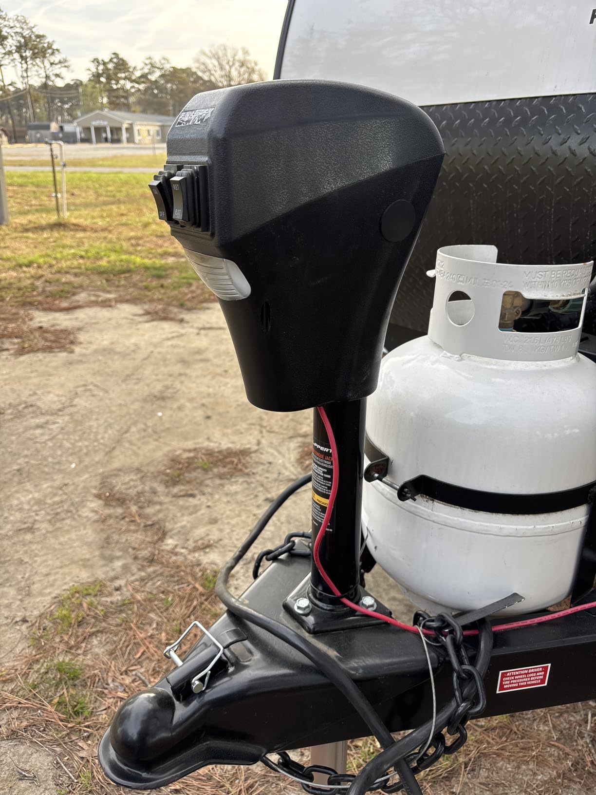 Lippert Power Tongue Jack Electric Trailer A-Frame, 3,500 lbs. 18-Inch Stroke customer photo 1