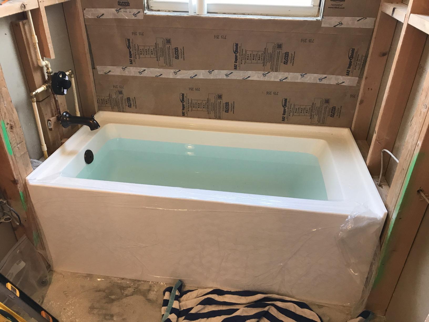 KINGSTON BRASS VTDE603122L 60-Inch Contemporary Alcove Acrylic Bathtub with Left Hand Drain and Overflow Holes, White customer photo 1