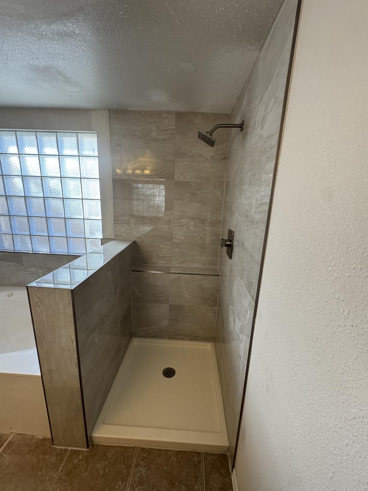 DreamLine SlimLine 32 in. D x 48 in. W x 2 3/4 in. H Center Drain Single Threshold Shower Base in White, DLT-1132480 customer photo 1