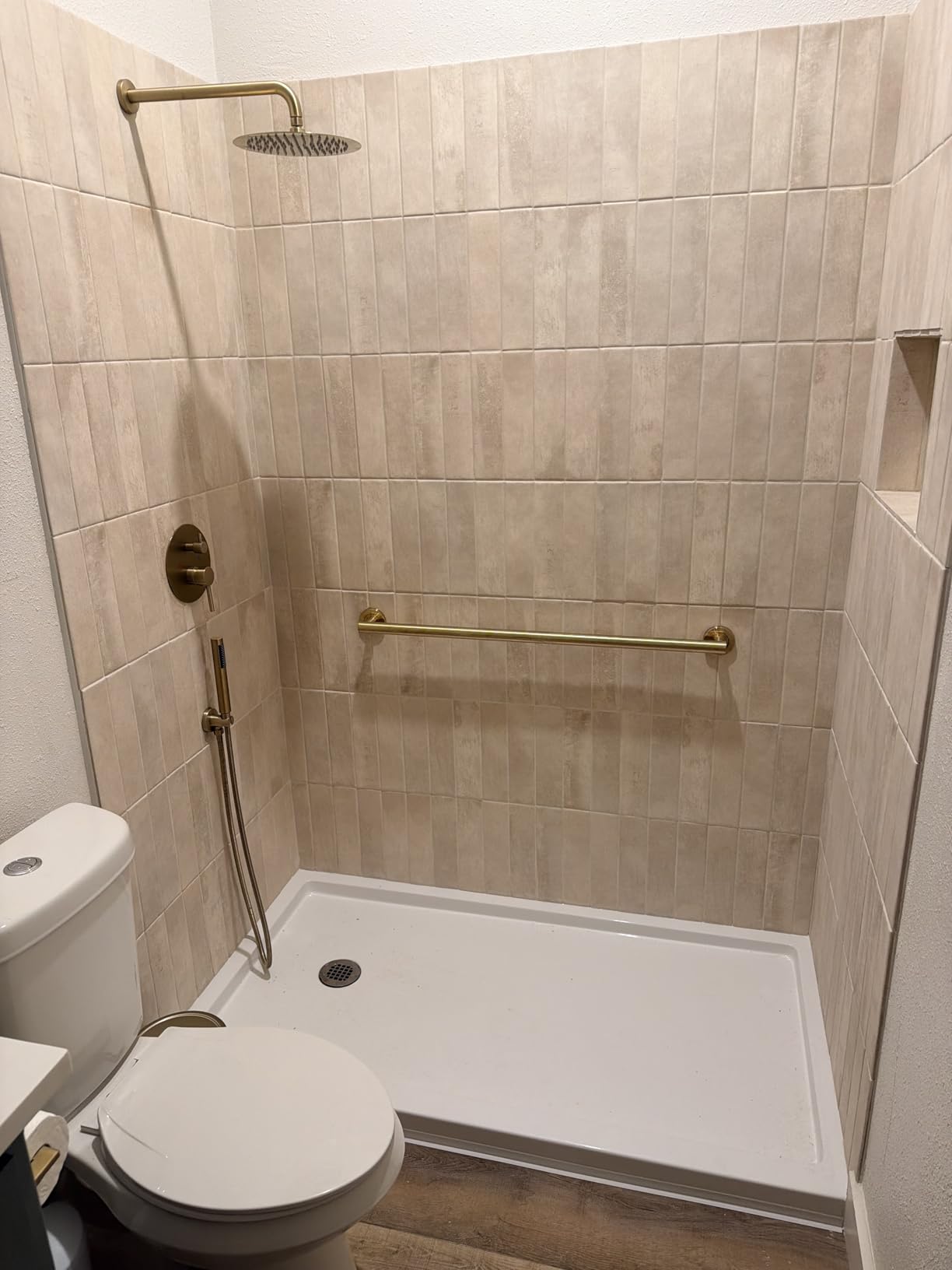 DreamLine SlimLine 32 in. D x 48 in. W x 2 3/4 in. H Center Drain Single Threshold Shower Base in White, DLT-1132480 customer photo 2