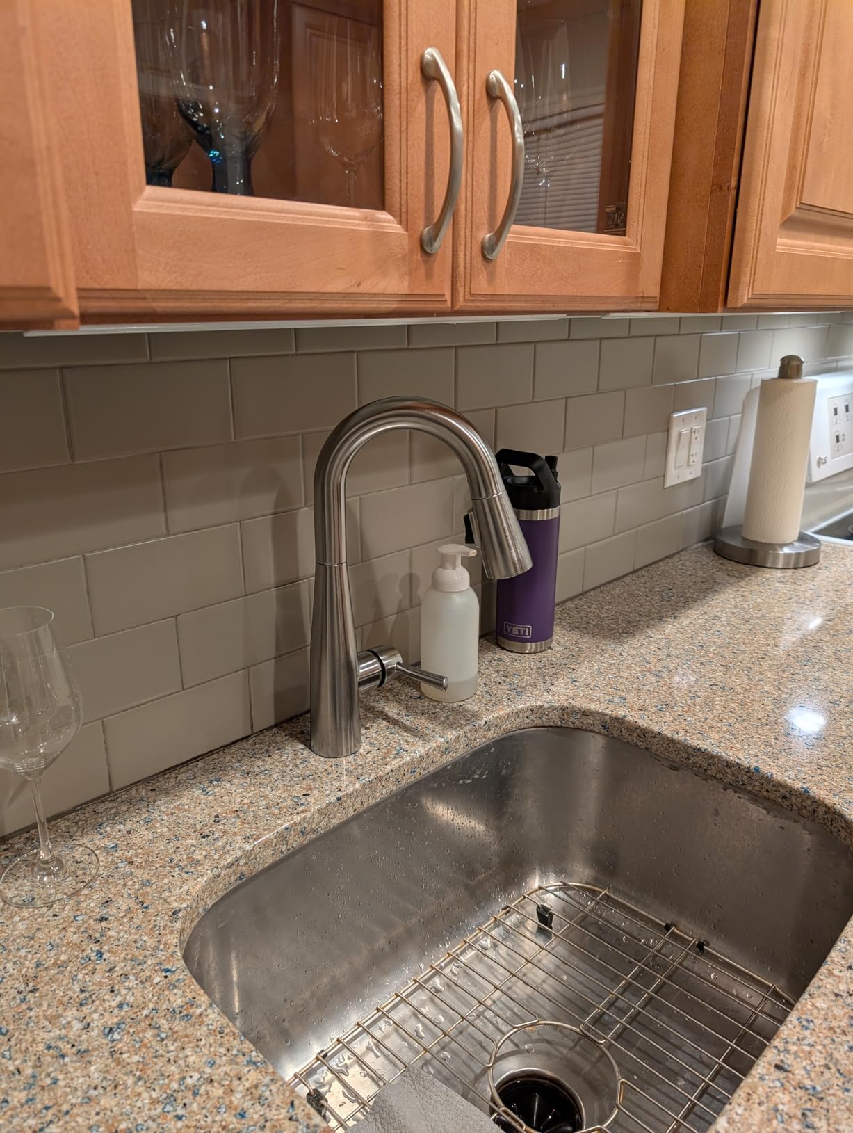 Delta Essa Chrome Bar Sink Faucet with Pull Down Sprayer, Modern Single Hole Prep Sink Faucet, Single Handle, Chrome 9913-DST customer photo 1