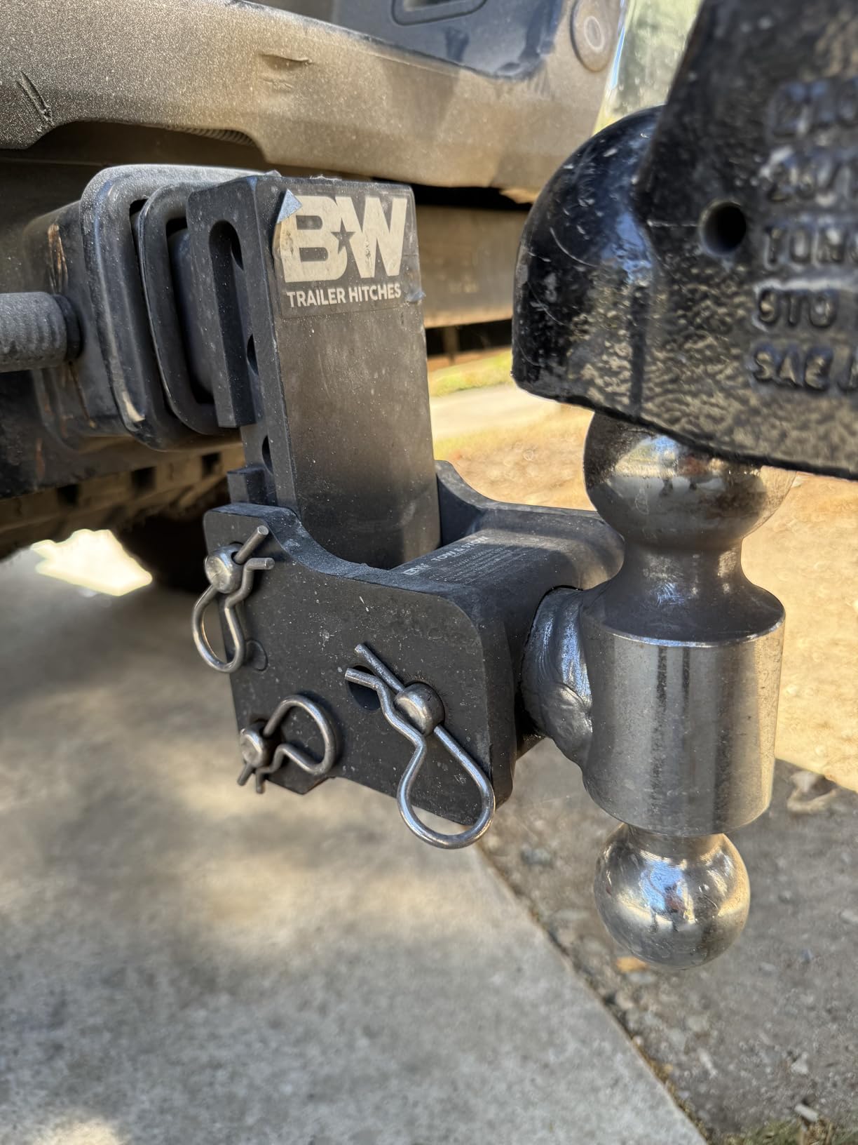 B&W Tow & Stow Adjustable Trailer Hitch Ball Mount - Fits 2.5