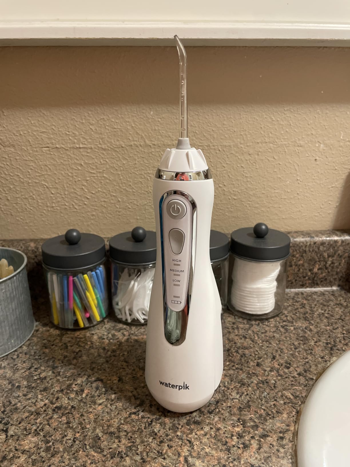 Waterpik Cordless Advanced 2.0 Water Flosser For Teeth, Gums, Braces, Dental Care With Travel Bag and 4 Tips, ADA Accepted, Rechargeable, Portable, and Waterproof, White WP-580, Packaging May Vary customer photo 1