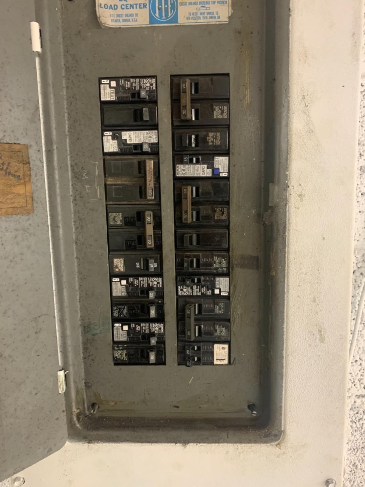 QF120A Gfci Circuit Breaker, Plug In, Self Testing, 20 Amp, 1-Pole, 120 Volt customer photo 2