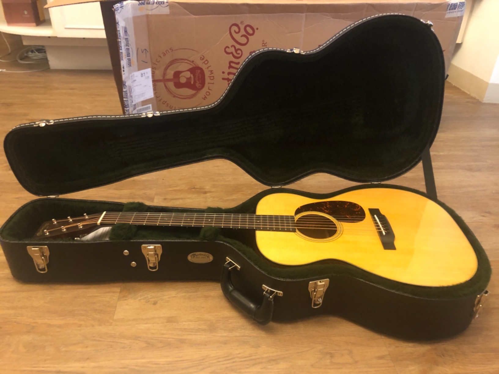 Martin Standard Series 00-18 Natural Acoustic Guitar customer photo 1