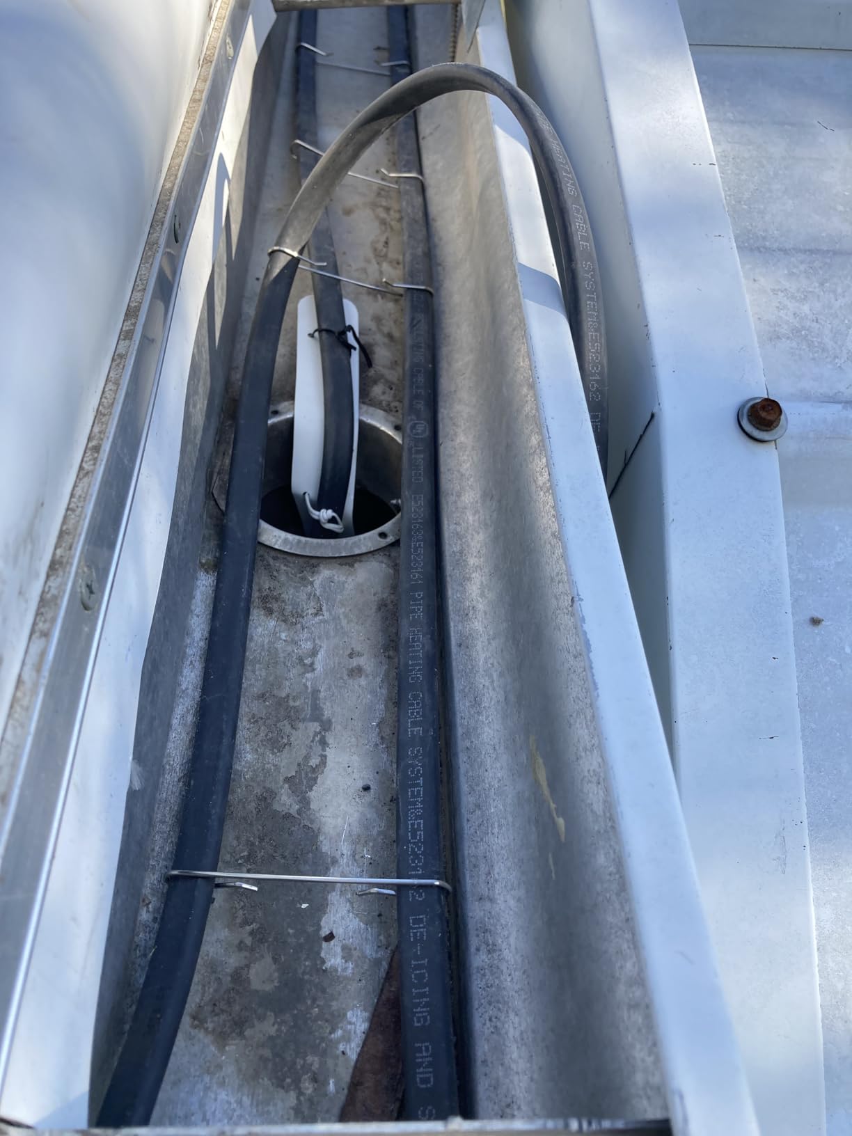 RADIANT SOLUTIONS HeatTapePro - Intelligent Commercial Grade Self-Regulating Heat Cable with GlowCap - 10 YR warranty - Ice Dam & Pipe Freeze Protection - 50 ft cable + 10 Ft Cord, 120V, 6 watts/Ft customer photo 2